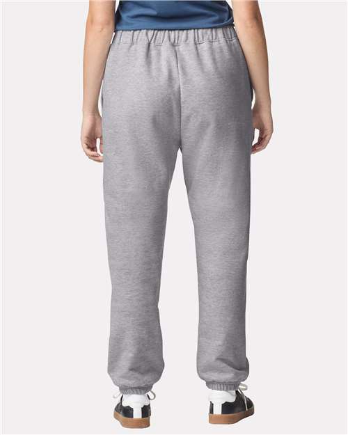 Gildan Unisex Softstyle® Midweight Pocket Sweatpants SF100