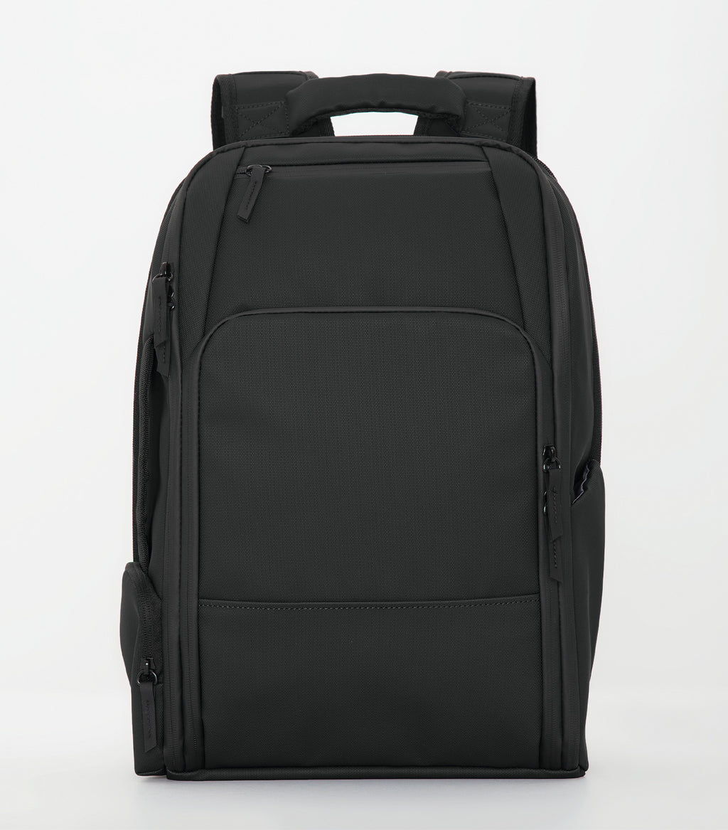 COAL HARBOUR® BOARDROOM TRAVEL BACKPACK. 23.5L