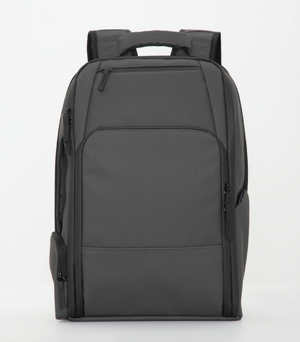 COAL HARBOUR® BOARDROOM TRAVEL BACKPACK. 23.5L